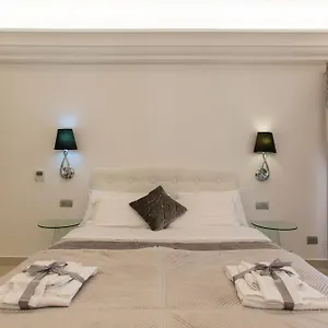 San Pietro Grand Couette-café Rome