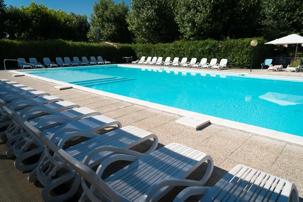 Hotel Gasparina Castelnuovo del Garda 3*,